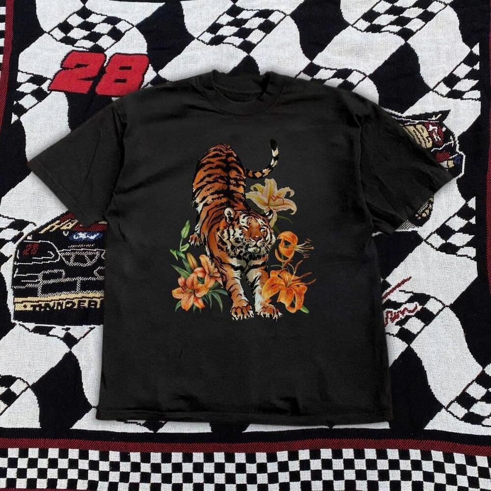 Black Tiger Graphic Tee Edgy Y2K Streetwear Shirt